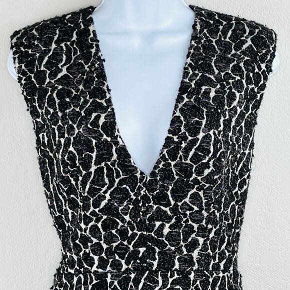 Cushnie et Ochs Black Wool Blend Jacquard Deep V Tiered A-Line Mini Dress 2 NWT - Picture 5 of 16